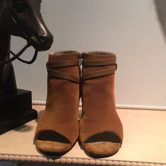 Suede block heels - Picture 2 of 10